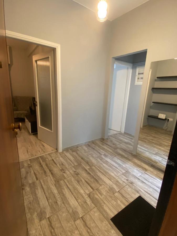 Lovely Apartment/1Bedroom Next To Metro Athen Exterior foto